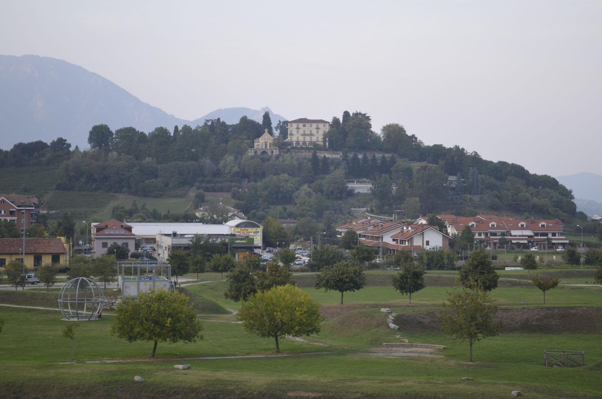 Hotel Cavalieri Pinerolo Luaran gambar