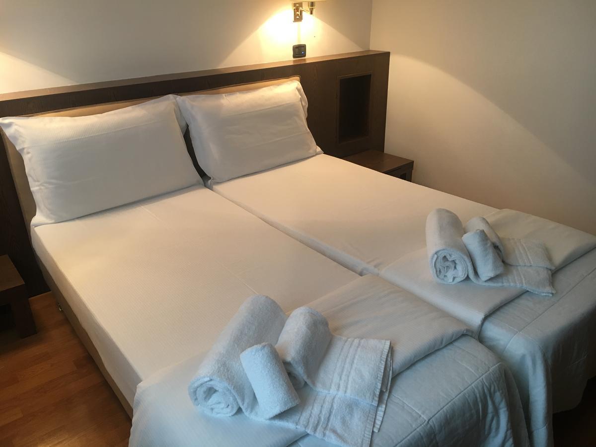 Hotel Cavalieri Pinerolo Luaran gambar