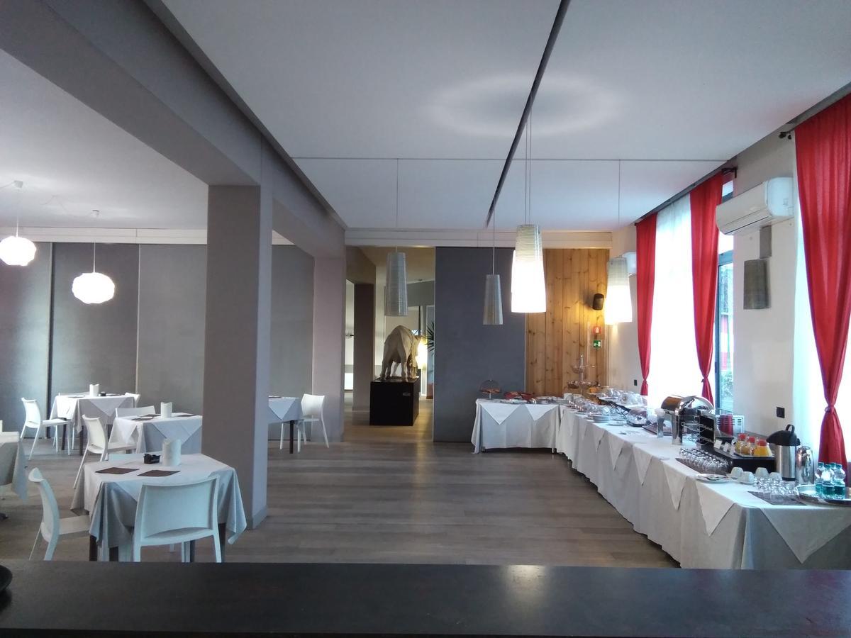 Hotel Cavalieri Pinerolo Luaran gambar