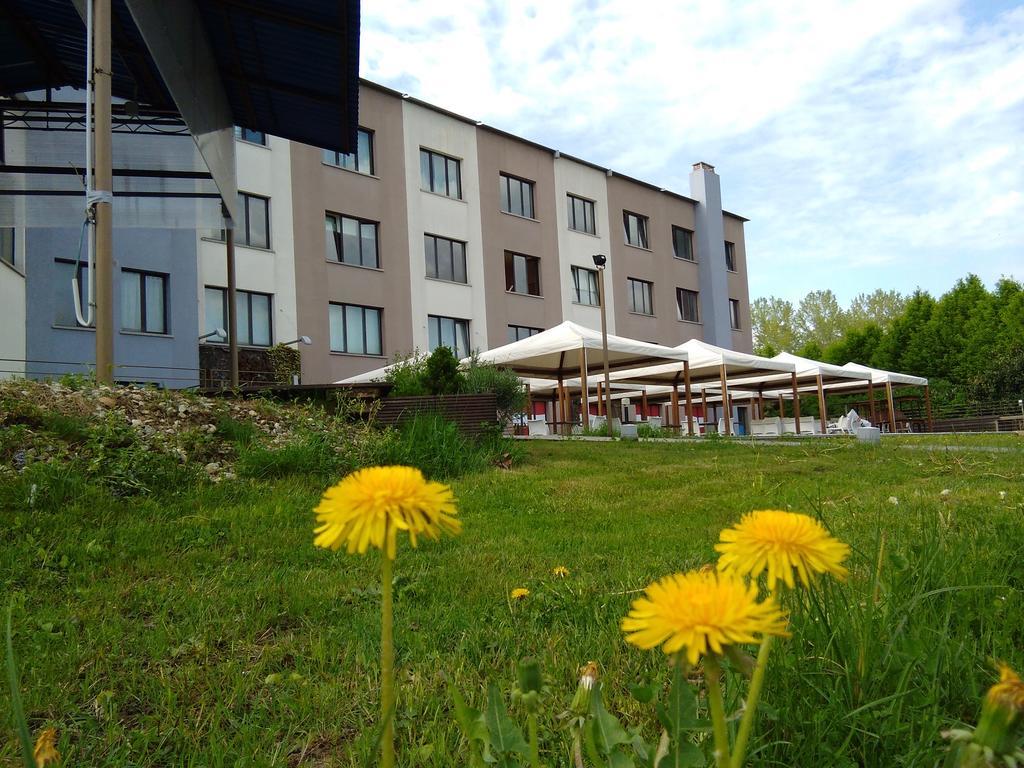 Hotel Cavalieri Pinerolo Luaran gambar